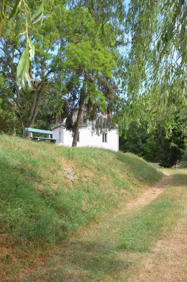 Au Bord De L'Eau Appartement 50 M2 Chambon-sur-Voueize Luaran gambar