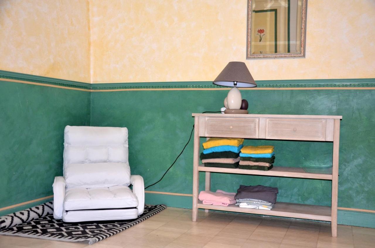 Au Bord De L'Eau Appartement 50 M2 Chambon-sur-Voueize Luaran gambar
